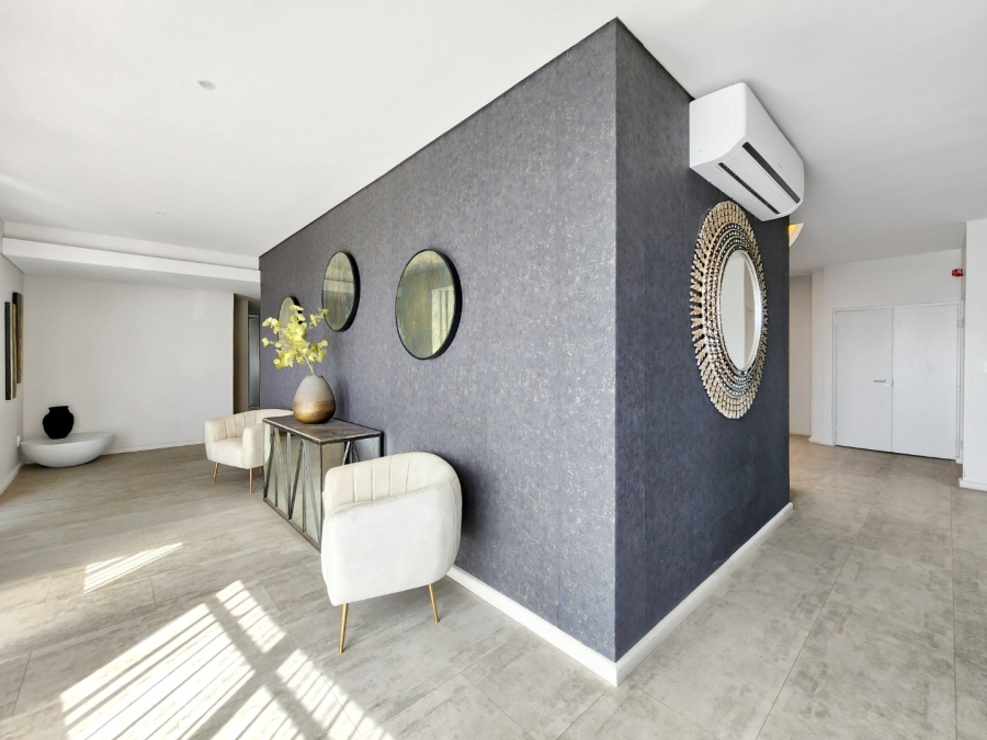 4 Bedroom Property for Sale in Waves Edge Western Cape